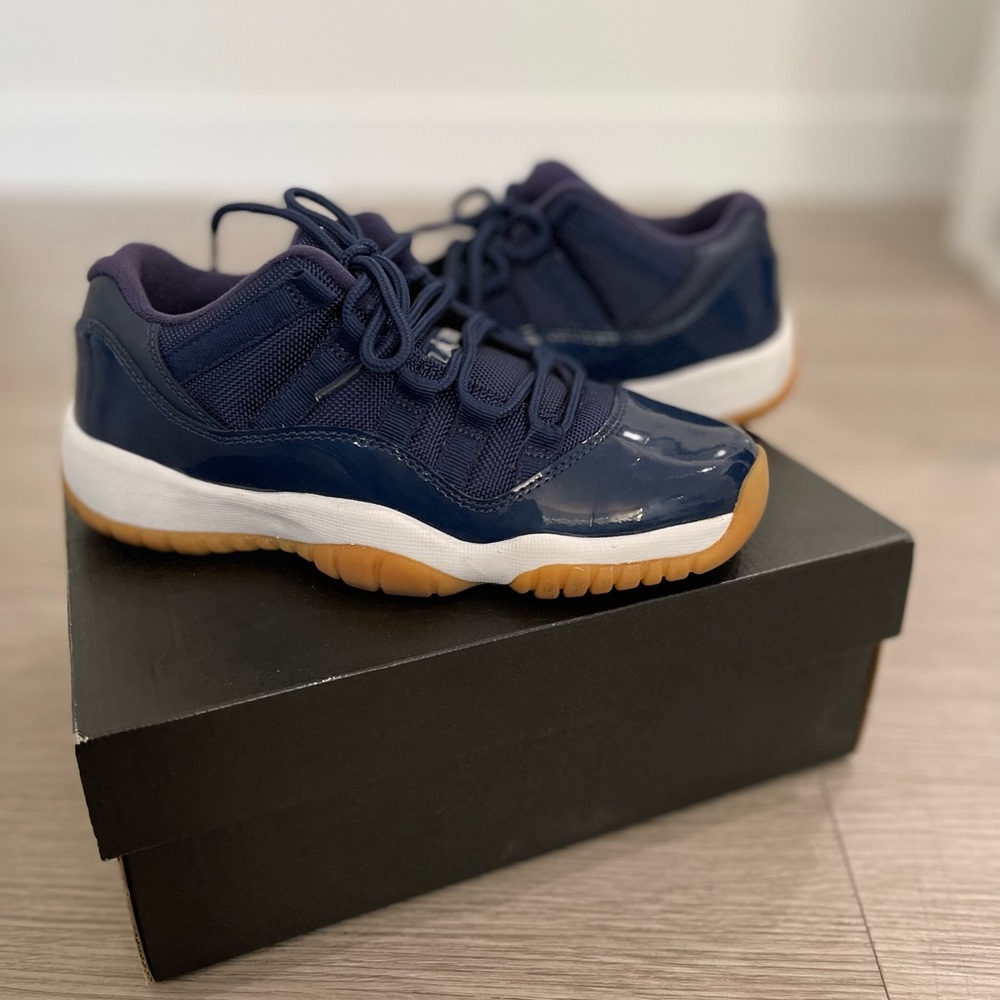 Nike Air Jordan 11 Retro Low 'Navy Gum' - Size 4Y